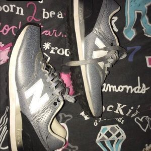 7.5 new balance sneakers